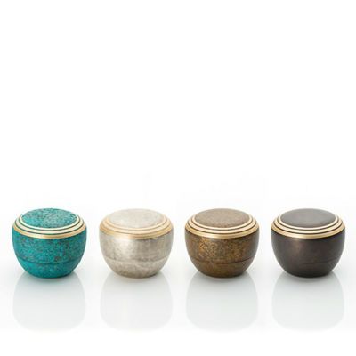 Kanata カナタ　工芸品の価値ある温かみのある色合いと高い品質、唯一無二の真鍮製容器 ミニ骨壷
